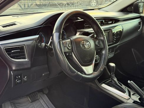 Used 2014 Toyota Corolla S FWD image 9