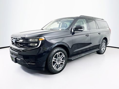 Used 2025 Ford Expedition Max Active image 3