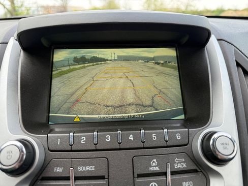 Used 2017 Chevrolet Equinox LT w/ Convenience Package AWD/4WD image 14