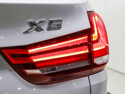Used 2018 BMW X5 xDrive40e w/ Premium Package AWD/4WD image 11
