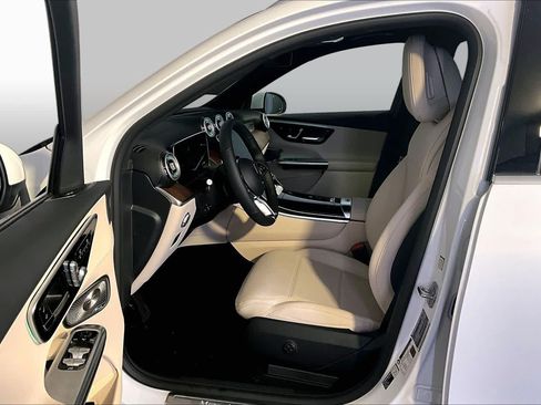 New 2026 Mercedes-Benz GLC 300 4MATIC image 13