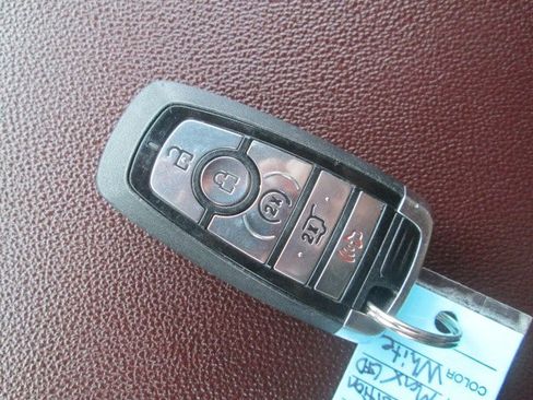 Used 2023 Ford Expedition Max Limited image 31