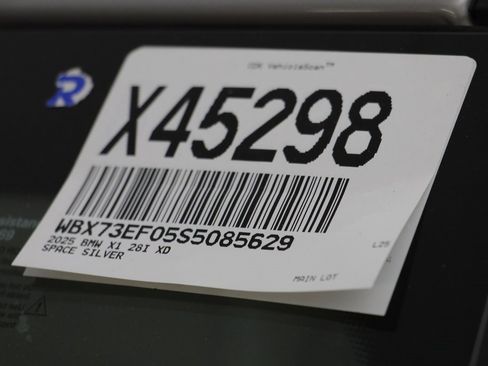 Certified 2025 BMW X1 xDrive28i w/ Technology Package image 23