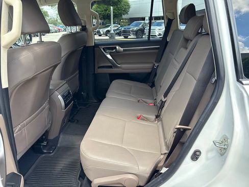 Used 2023 Lexus GX 460 Premium w/ Premium Package AWD/4WD image 20