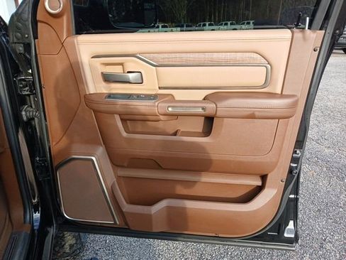 Used 2022 RAM 2500 Limited image 35