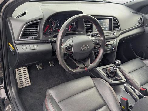 Used 2017 Hyundai Elantra Sport image 10