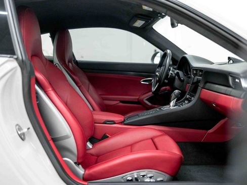 Used 2018 Porsche 911 Carrera GTS RWD image 55