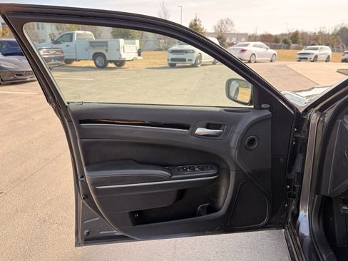 Used 2023 Chrysler 300 S image 12