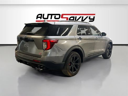 Used 2024 Ford Explorer ST w/ Equipment Group 401A image 7