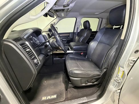 Used 2017 RAM 2500 Laramie w/ Sport Appearance Group AWD/4WD image 11
