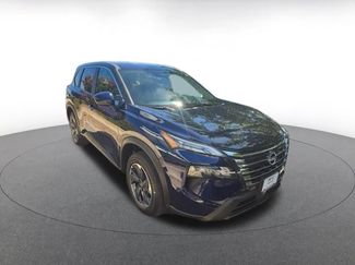 Used 2025 Nissan Rogue SV FWD video 2