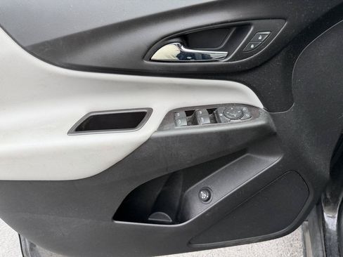 Used 2018 Chevrolet Equinox LT AWD/4WD image 9