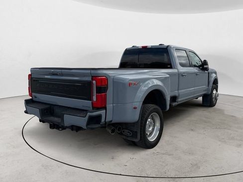 Certified 2025 Ford F450 Platinum w/ FX4 Off-Road Package AWD/4WD image 5