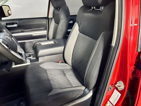 Used 2015 Toyota Tundra SR5 image 11