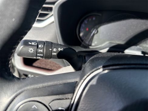 Used 2020 Toyota RAV4 Limited image 20