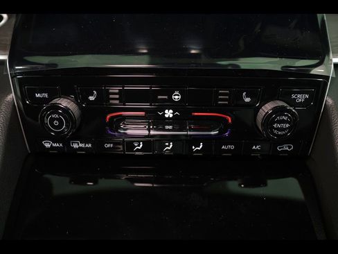 New 2025 Jeep Grand Cherokee L Limited image 18