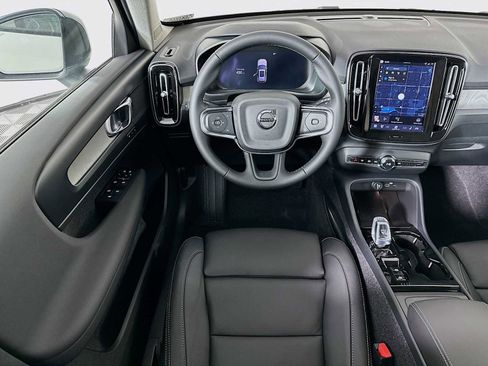 New 2026 Volvo XC40 B5 Plus w/ Protection Package Premier image 21