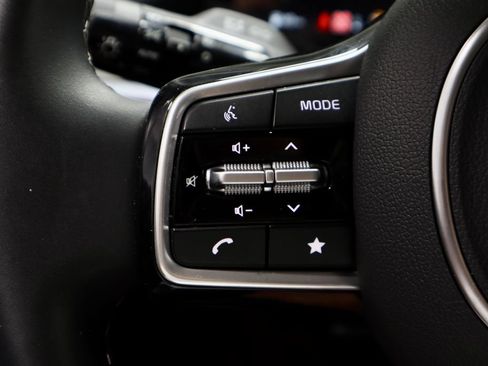 Used 2025 Kia Sorento SX FWD image 29