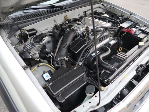 Used 2003 Toyota Tacoma PreRunner image 38