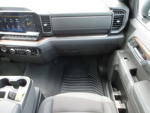 Certified 2023 Chevrolet Silverado 1500 LT AWD/4WD image 8