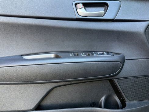 Used 2020 Kia Optima LX image 11