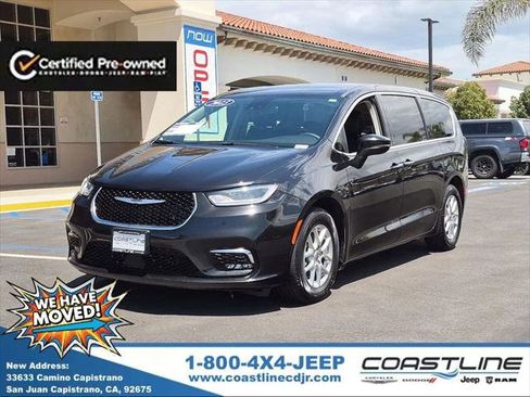 Certified 2023 Chrysler Pacifica Touring-L FWD image 1