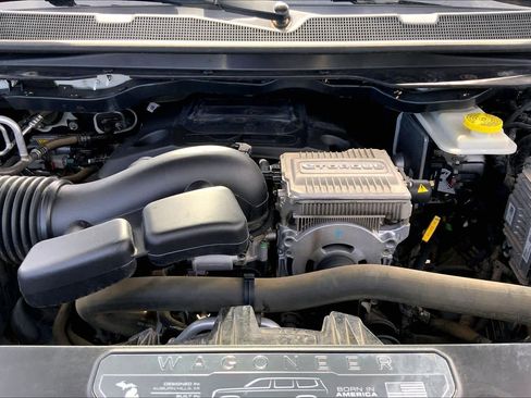 Used 2022 Jeep Wagoneer Series III w/ Premium Group I RWD image 32