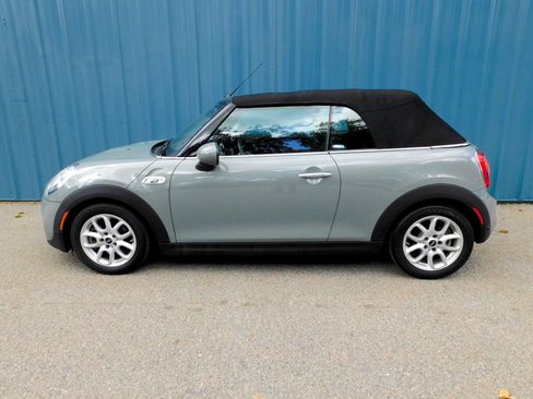 Used 2017 MINI Cooper S FWD image 4