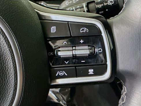 Used 2024 Kia Sorento S FWD image 15