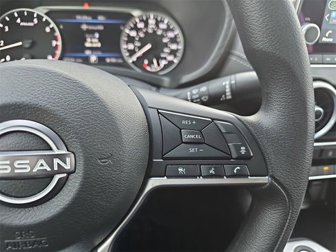 Used 2024 Nissan Sentra SV image 17