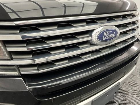 Used 2019 Ford Expedition Max XLT AWD/4WD image 28