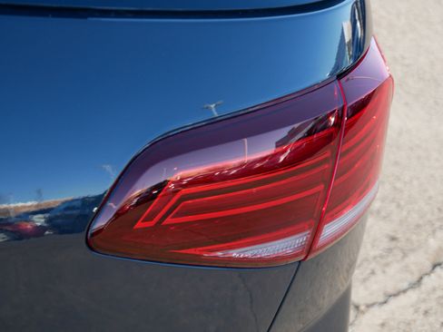 Used 2019 Volkswagen e-Golf SEL Premium image 17