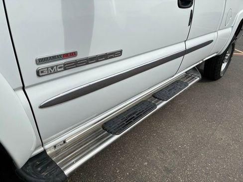 Used 2004 GMC Sierra 2500 SLE w/ Heavy-Duty Power Package RWD image 21