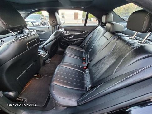Used 2018 Mercedes-Benz E 300 4MATIC image 12