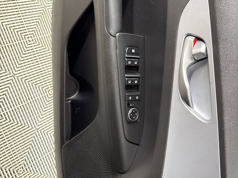 Used 2023 Kia Forte LXS image 11