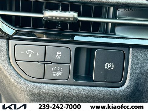 New 2026 Kia Sportage LX image 32