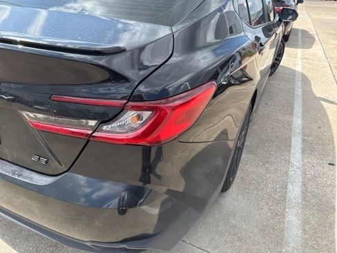 Certified 2025 Toyota Camry SE FWD image 5