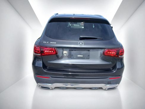 Used 2021 Mercedes-Benz GLC 300 image 5