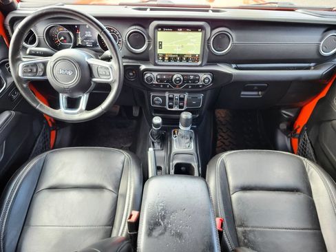 Used 2020 Jeep Wrangler Unlimited Sahara AWD/4WD image 12
