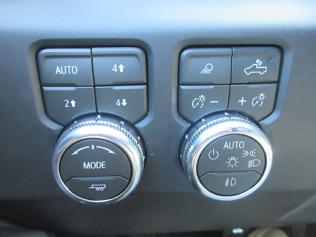 New 2026 GMC Sierra 1500 AT4 w/ AT4 Premium Package AWD/4WD image 17