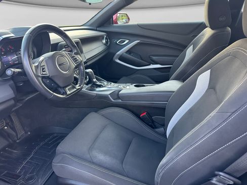 Used 2023 Chevrolet Camaro LT RWD image 10