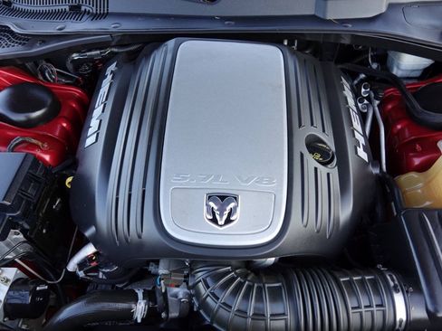 Used 2006 Dodge Magnum R/T w/ Convenience Group II RWD image 8