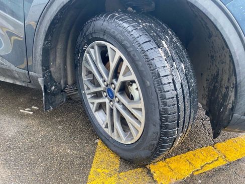 Used 2022 Ford Escape SEL image 26