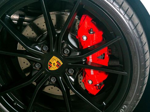 Used 2018 Porsche 718 Boxster S image 19