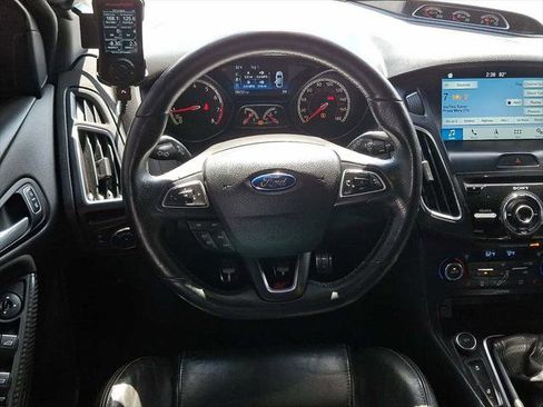 Used 2016 Ford Focus ST w/ Equipment Group 402A FWD image 12