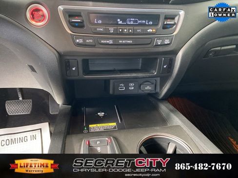 Used 2024 Honda Passport TrailSport image 22