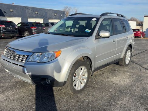 Used 2011 Subaru Forester 2.5X Limited w/ Popular Equipment Group 4B image 3
