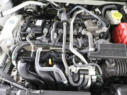 Used 2023 Nissan Sentra SR w/ SR Premium Package FWD image 21