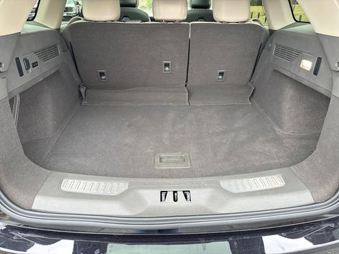 Used 2025 Lincoln Nautilus Reserve image 27