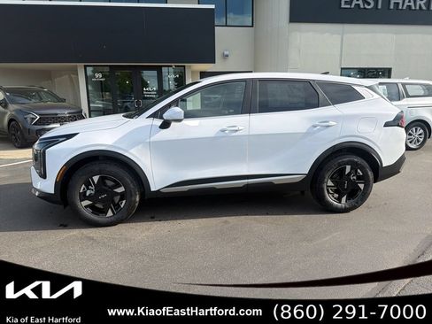 New 2026 Kia Sportage LX AWD/4WD image 2